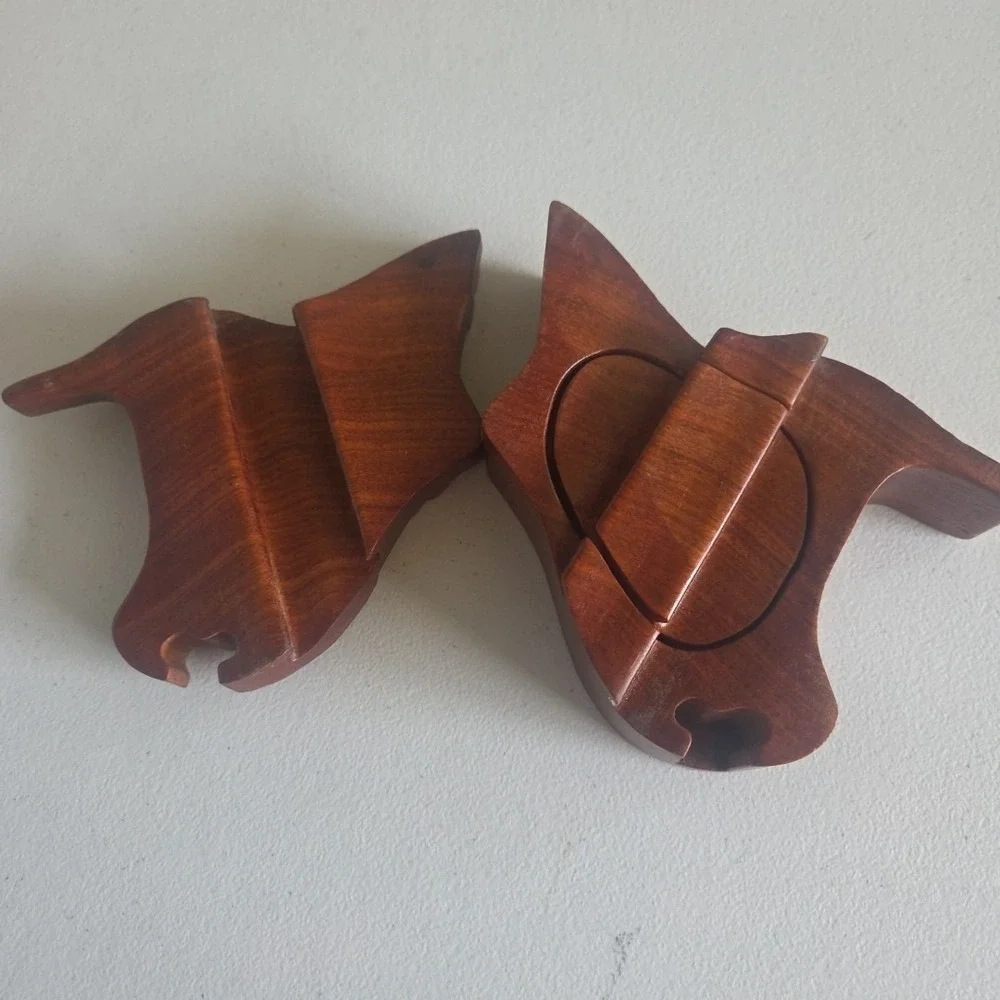 Hand Crafted Toy Wood Puzzle Artisan Figural Bird HUMMINGBIRD Puzzle Box As Is